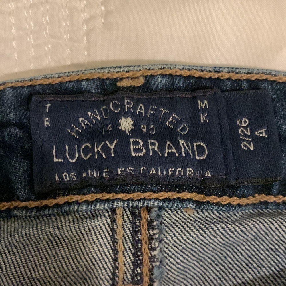 NWT Lucky Brand Lolita Skinny Distressed Jeans, 2/26 - Picture 6 of 9